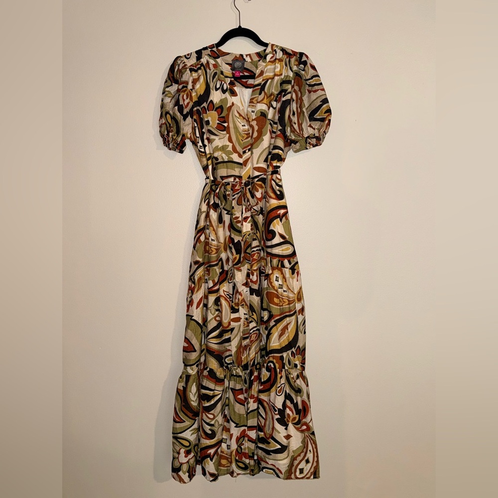 Vince Camuto Women's Short Sleeve Paisley Midi
Dress. Size M